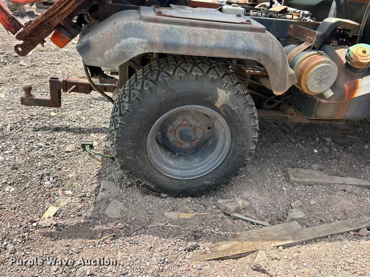 image for item FT6102 2001 Kubota RTV1100 utility vehicle