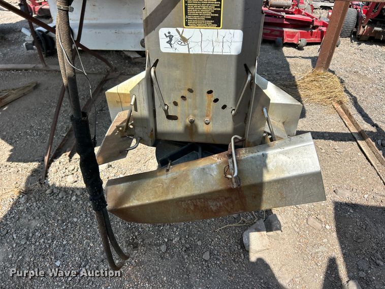 image for item FT6104 (3) salt spreaders