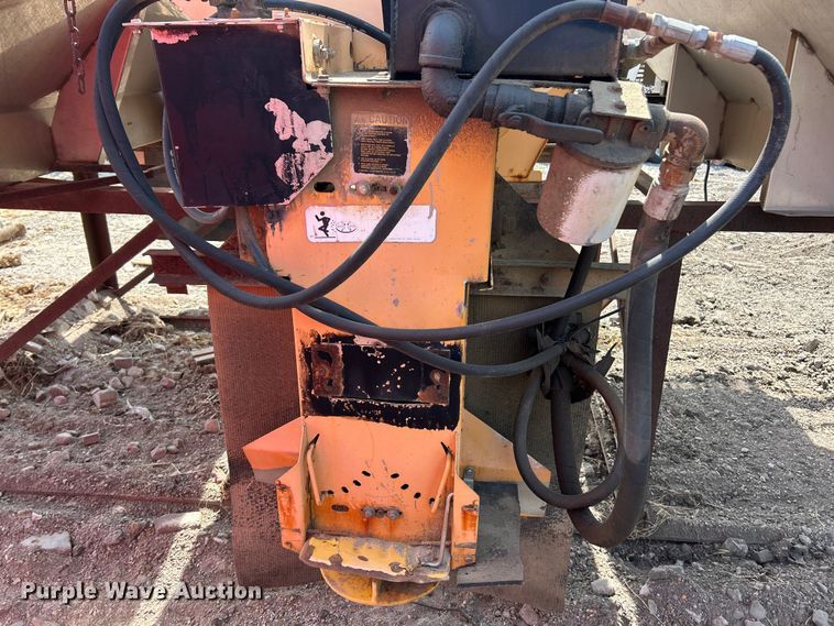 image for item FT6105 (4) salt spreaders