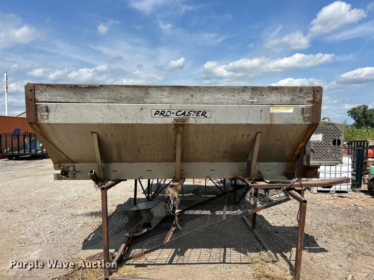 image for item FT6106 (3) salt spreaders
