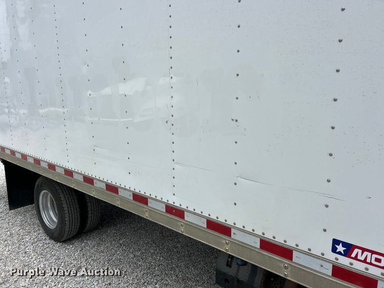 image for item FT6110 2015 Mitsubishi Fuso FE130 box truck