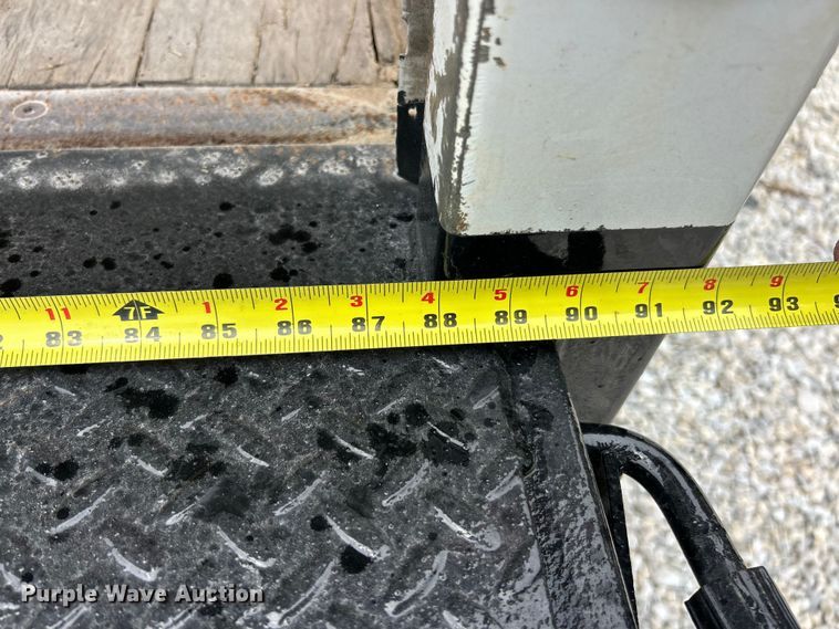 image for item FT6110 2015 Mitsubishi Fuso FE130 box truck