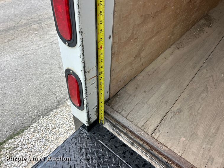 image for item FT6110 2015 Mitsubishi Fuso FE130 box truck