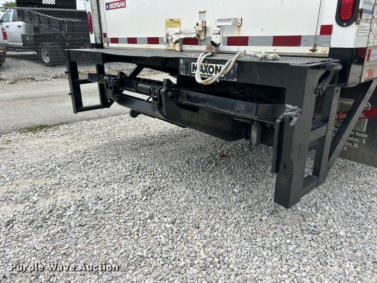 image for item FT6110 2015 Mitsubishi Fuso FE130 box truck