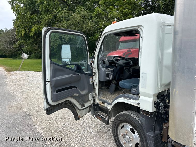 image for item FT6110 2015 Mitsubishi Fuso FE130 box truck
