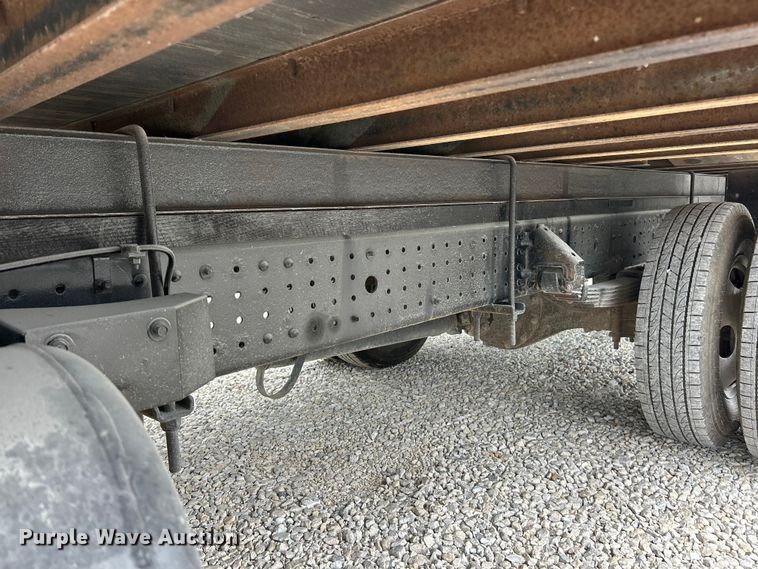 image for item FT6110 2015 Mitsubishi Fuso FE130 box truck