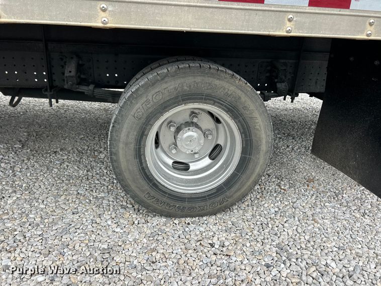 image for item FT6110 2015 Mitsubishi Fuso FE130 box truck