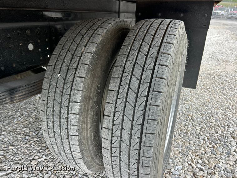 image for item FT6110 2015 Mitsubishi Fuso FE130 box truck