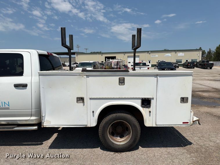 image for item FT6114 2012 Dodge Ram 3500 Crew Cab utility bed pickup truck