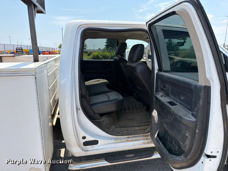 image for item FT6114 2012 Dodge Ram 3500 Crew Cab utility bed pickup truck