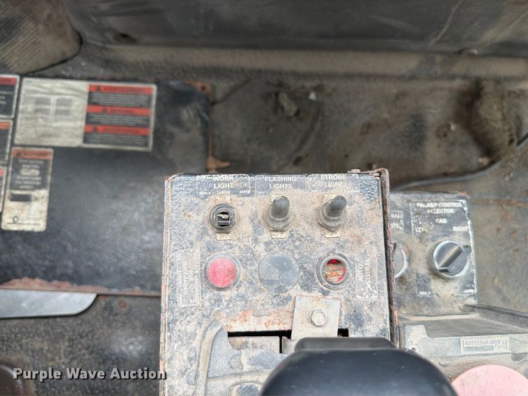 image for item FT6119 2009 International 7400 SBA refuse truck