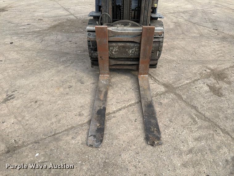 image for item FT6133 Toyota 8FGU30 forklift
