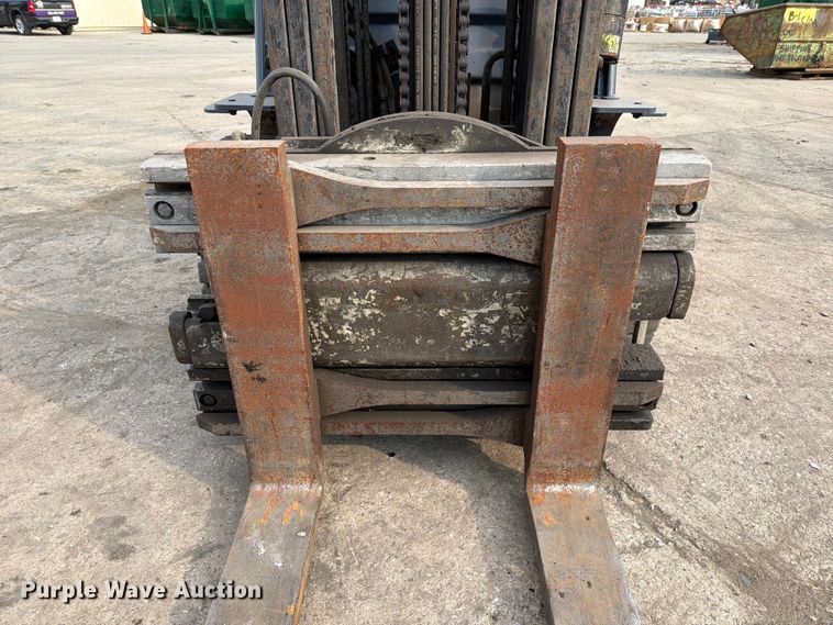 image for item FT6133 Toyota 8FGU30 forklift