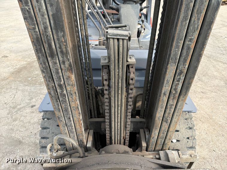 image for item FT6133 Toyota 8FGU30 forklift