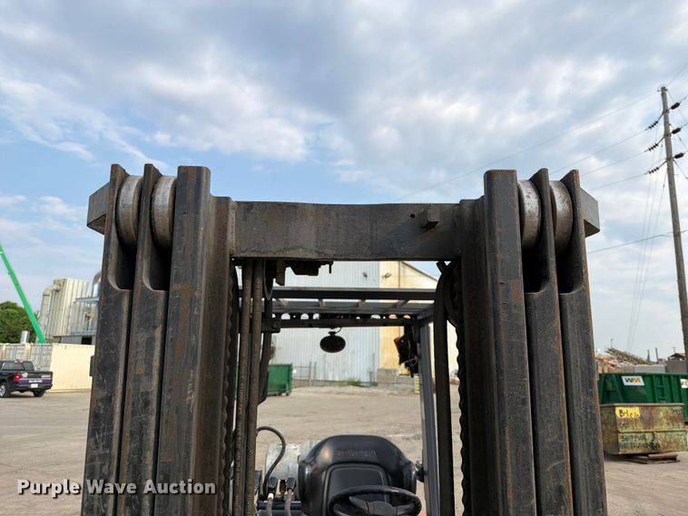 image for item FT6133 Toyota 8FGU30 forklift