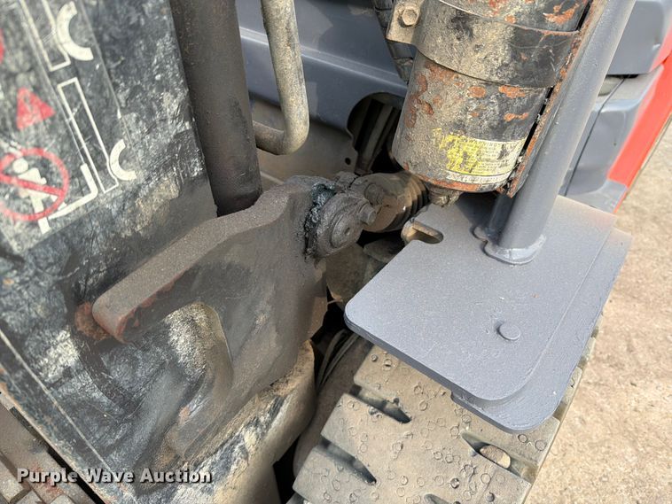 image for item FT6133 Toyota 8FGU30 forklift