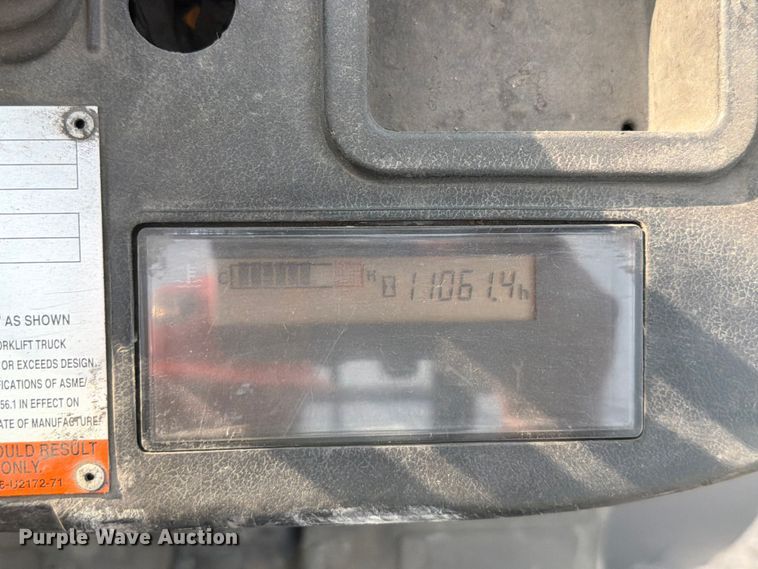image for item FT6133 Toyota 8FGU30 forklift