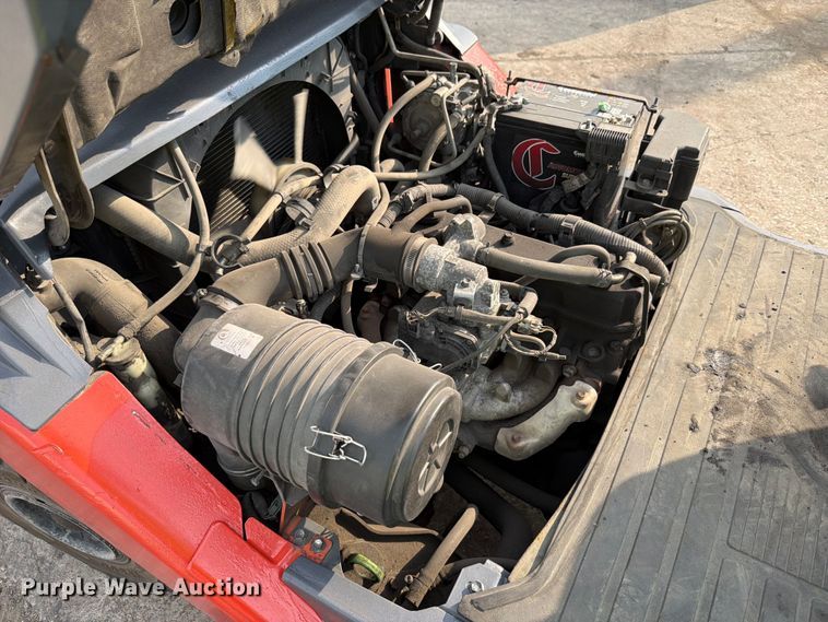 image for item FT6133 Toyota 8FGU30 forklift