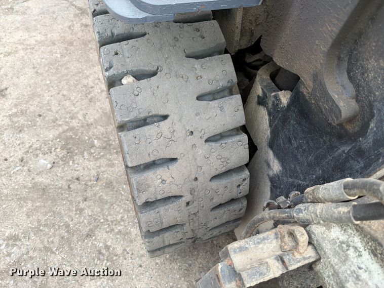 image for item FT6133 Toyota 8FGU30 forklift