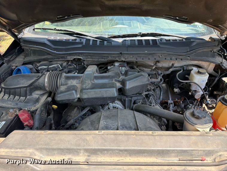 image for item FU1001 2017 Ford F250 Super Duty Crew Cab pickup truck
