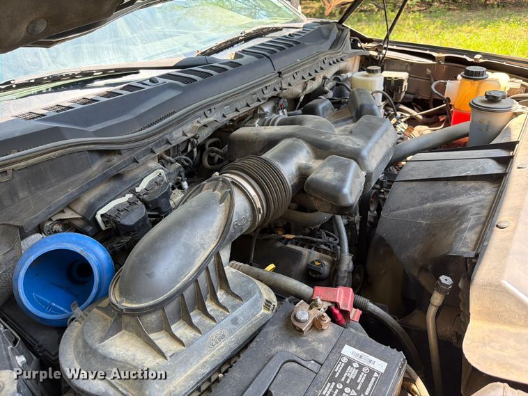 image for item FU1001 2017 Ford F250 Super Duty Crew Cab pickup truck