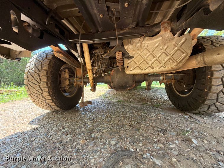 image for item FU1001 2017 Ford F250 Super Duty Crew Cab pickup truck