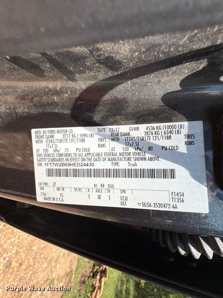 image for item FU1001 2017 Ford F250 Super Duty Crew Cab pickup truck