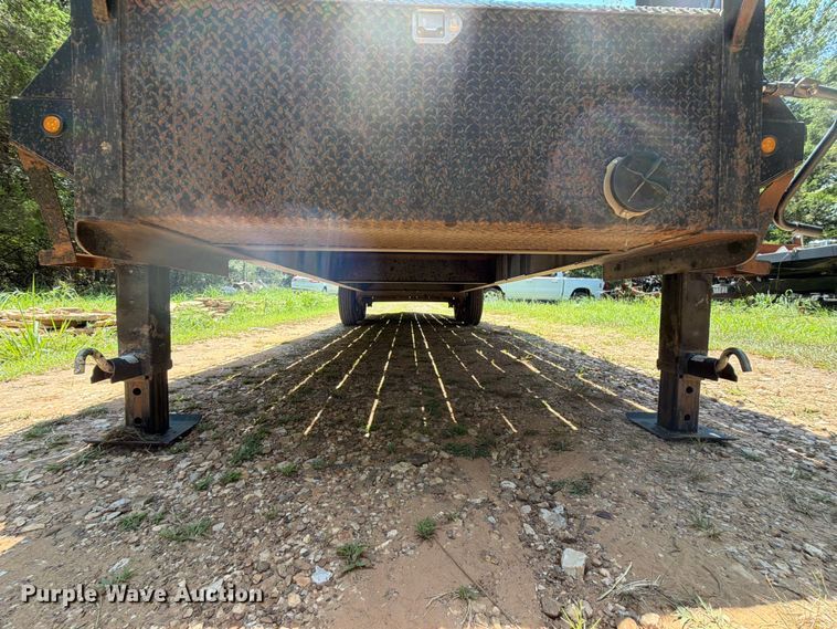 image for item FU1002 2013 Maxey equipment trailer