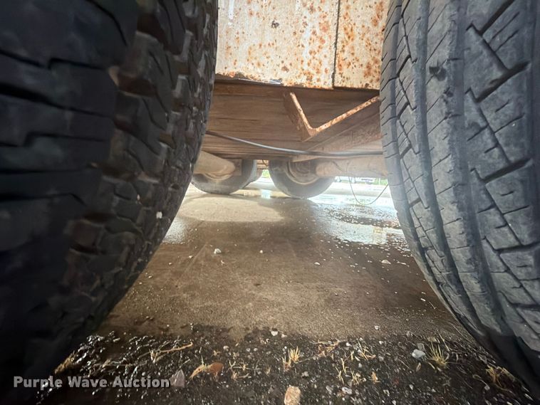 image for item FU1028 2006 W-W enclosed cargo trailer