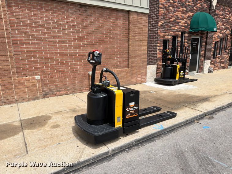 image for item FU4506 2014 Yale MPE060LFN24T2748 pallet jack