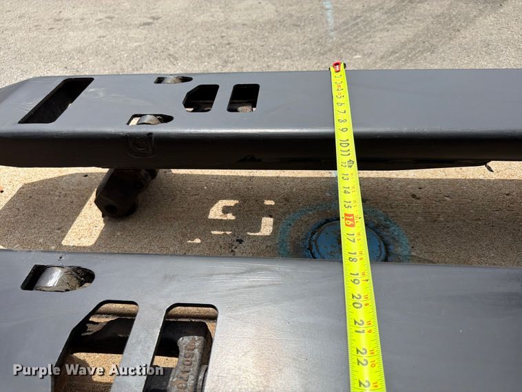 image for item FU4506 2014 Yale MPE060LFN24T2748 pallet jack