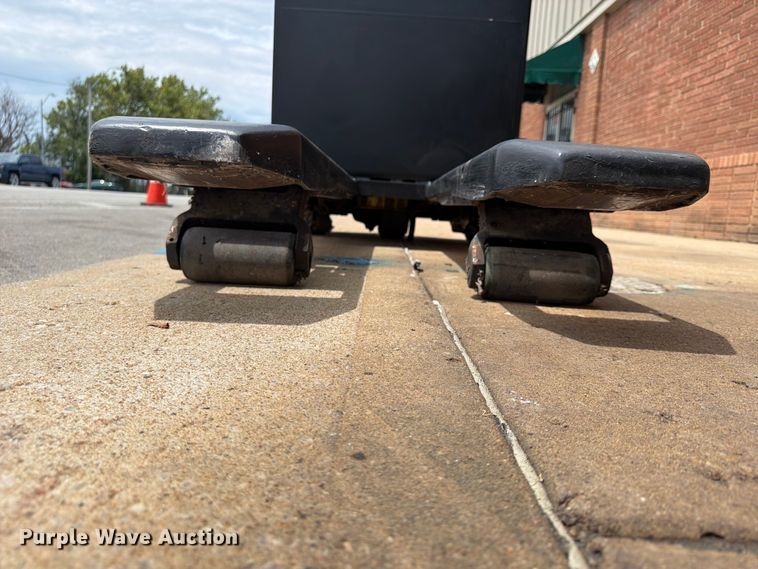 image for item FU4506 2014 Yale MPE060LFN24T2748 pallet jack