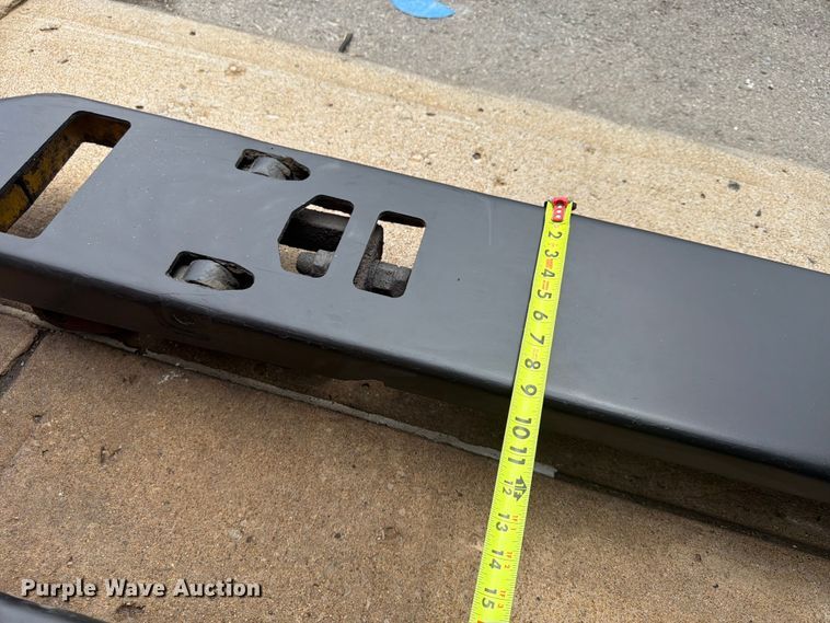 image for item FU4507 2012 Yale MPE060LFN24T2748 pallet jack