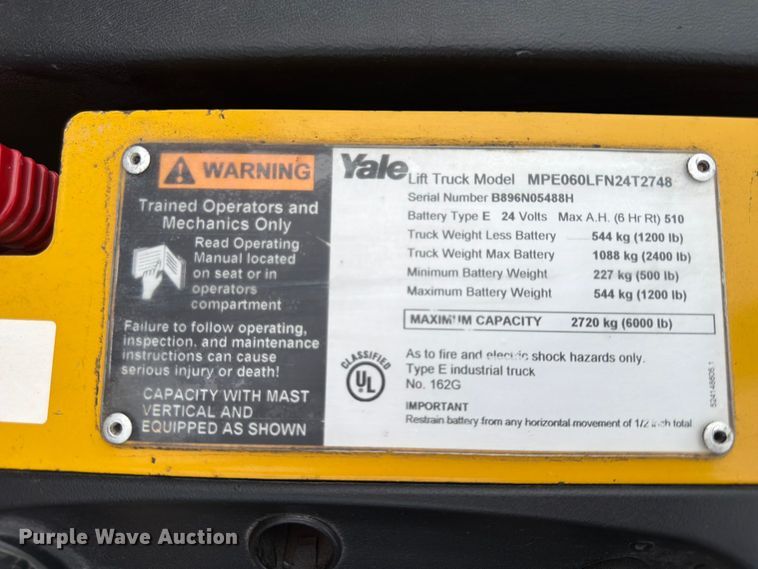 image for item FU4511 2010 Yale MPE060LFN24T2748 pallet jack