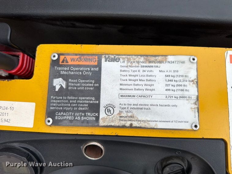image for item FU4512 2011 Yale MPE060LFN24T2748 pallet jack