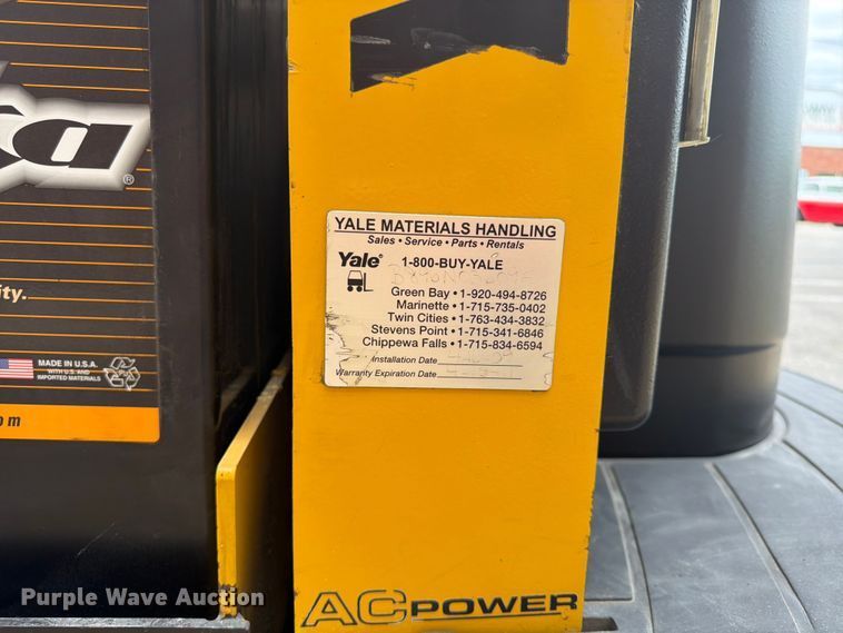 image for item FU4513 2008 Yale MPE060LFN24T2748 pallet jack