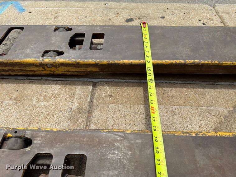 image for item FU4516 2008 Yale MPE060LFN24T2748 pallet jack