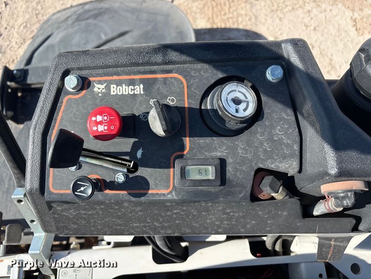 image for item JM9432 2023 Bobcat ZT3000 ZTR lawn mower