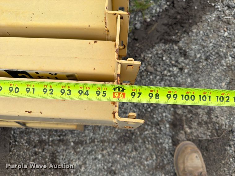 image for item MQ9057 T-bolt pallet racking