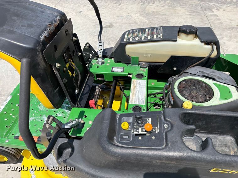 image for item MZ9755 2007 John Deere Z225A EZtrak ZTR lawn mower