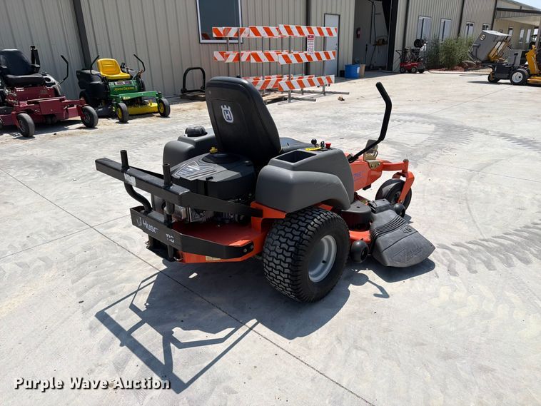 image for item MZ9756 2003 Husqvarna CZ4817 ZTR lawn mower