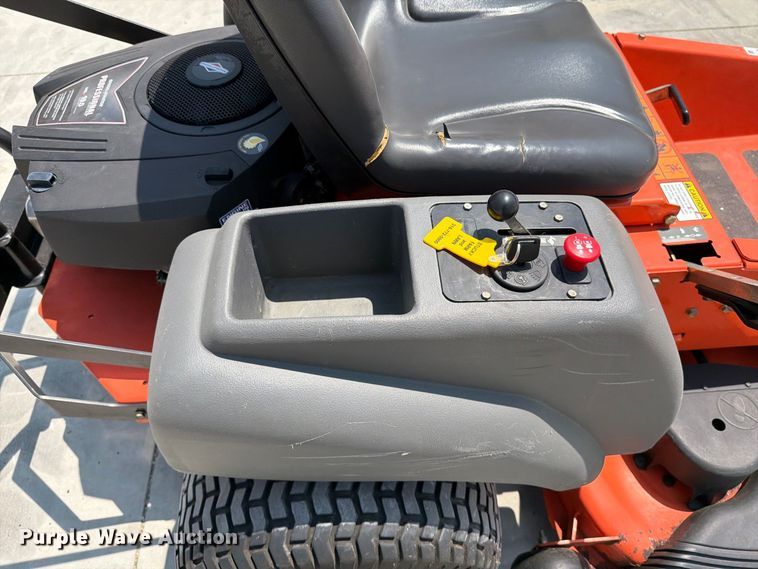 image for item MZ9756 2003 Husqvarna CZ4817 ZTR lawn mower