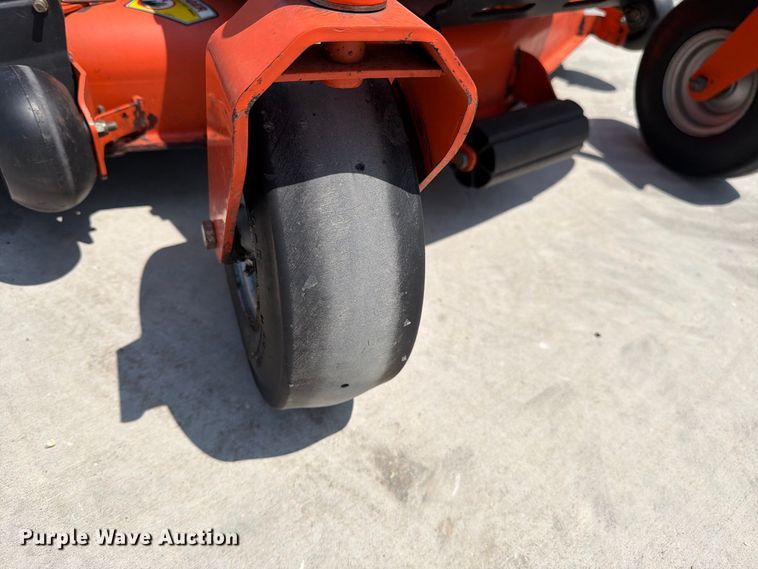 image for item MZ9756 2003 Husqvarna CZ4817 ZTR lawn mower