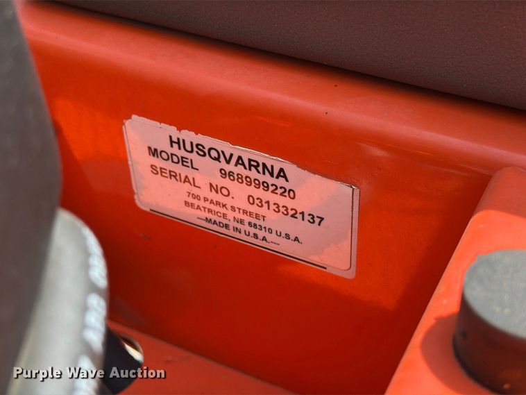 image for item MZ9756 2003 Husqvarna CZ4817 ZTR lawn mower
