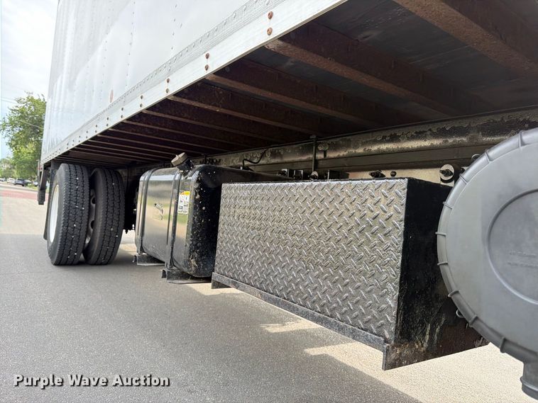 image for item MZ9765 2015 Kenworth K370 box truck
