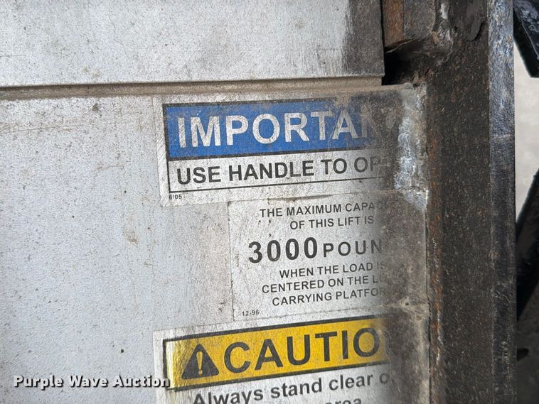 image for item MZ9765 2015 Kenworth K370 box truck
