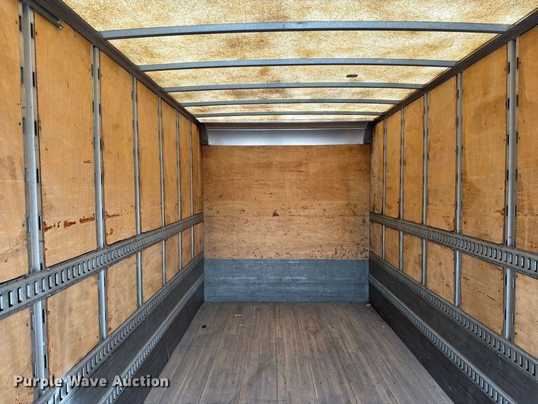 image for item MZ9765 2015 Kenworth K370 box truck