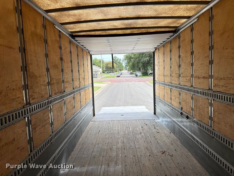 image for item MZ9765 2015 Kenworth K370 box truck