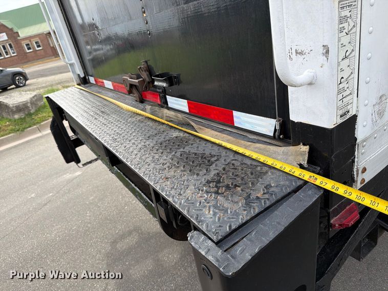 image for item MZ9765 2015 Kenworth K370 box truck