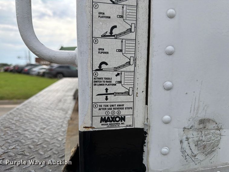 image for item MZ9765 2015 Kenworth K370 box truck